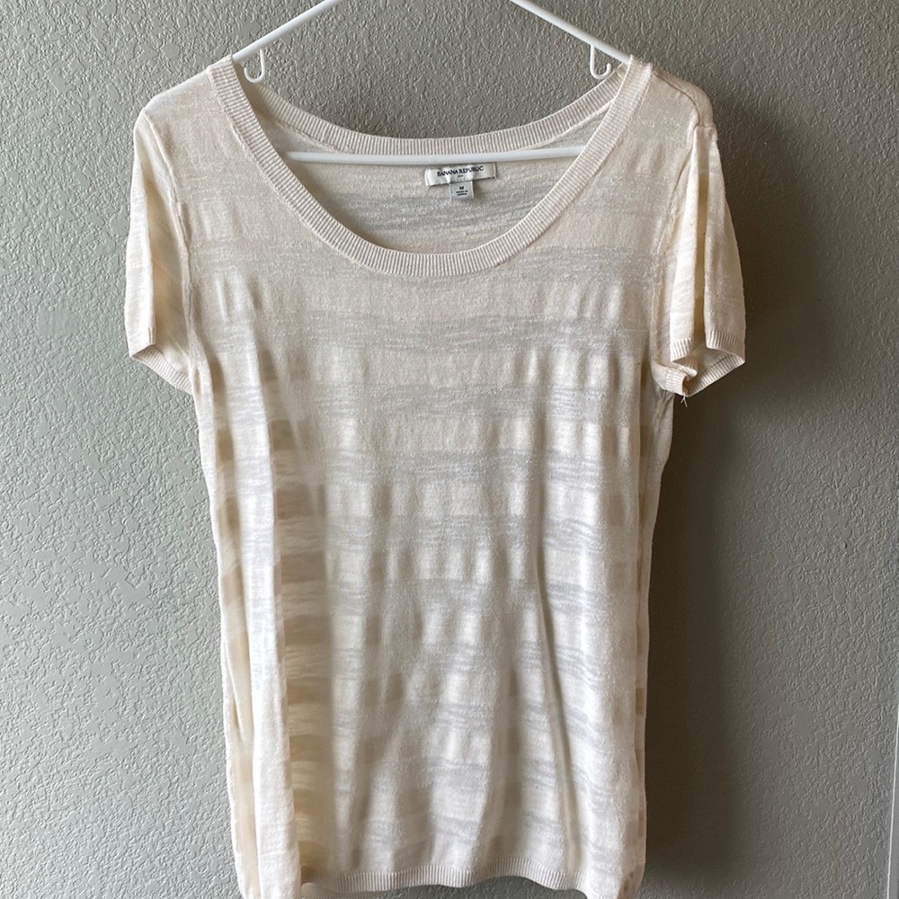 Cream light weight short sleeve sweater